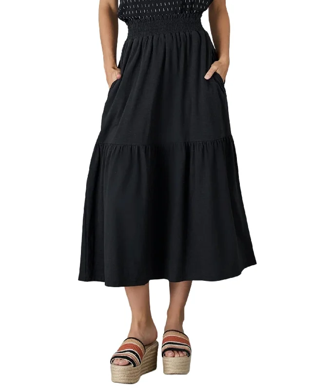 Signature Midi Skirt In Black Beauty