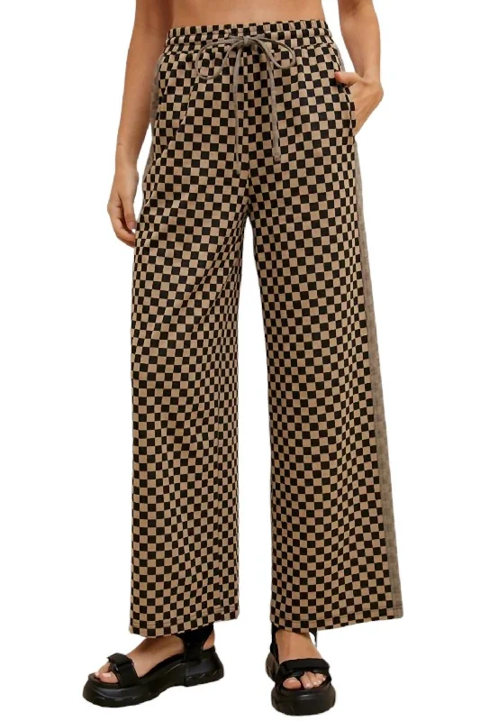 Talia Checkered Wide Leg Pants In Brown/black