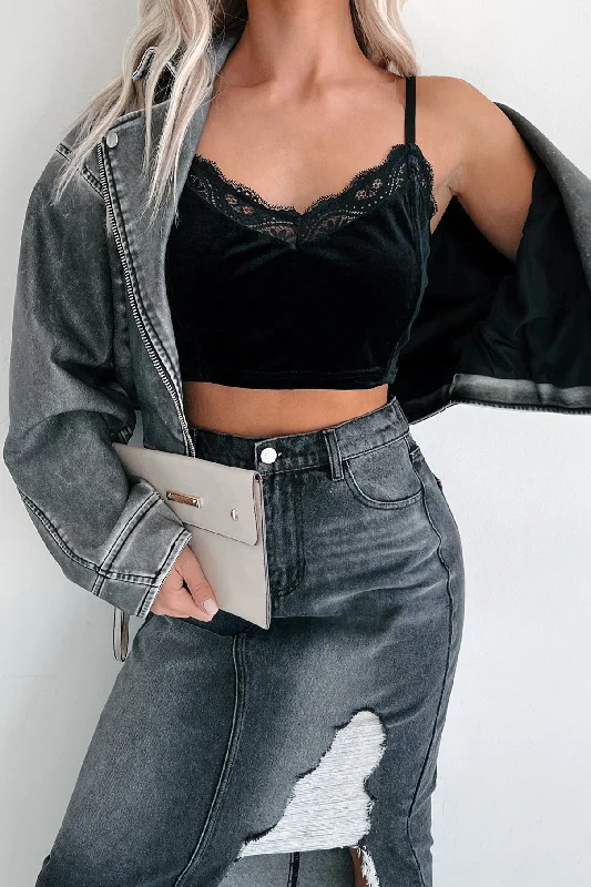 Always Distracting Velvet Crop Top (Black)