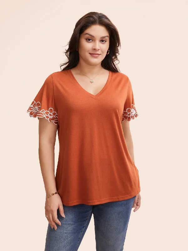 V Neck Floral Embroidered T-shirt